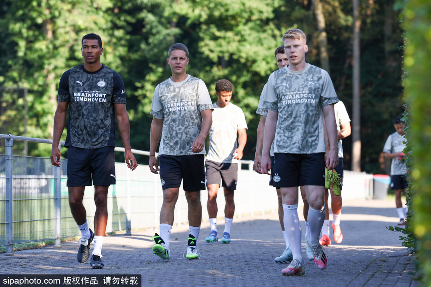 人造神纳波尔周几刷新